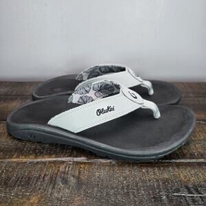 NEW OluKai Ohana Mens Size 8 Slip On Flip Flops Beach Sandals Foam Gray Black